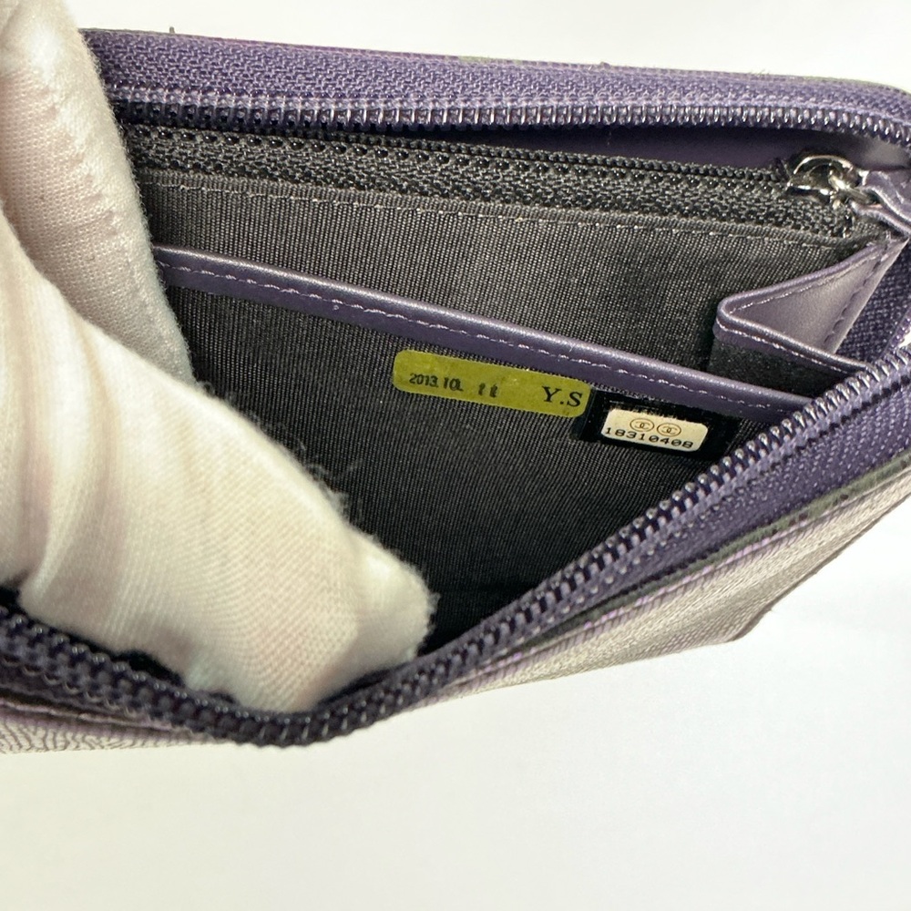 Authentic CHANEL Iridescent Purple Caviar Zip Lizard Embossed Yen Wallet - Picture 12 of 16